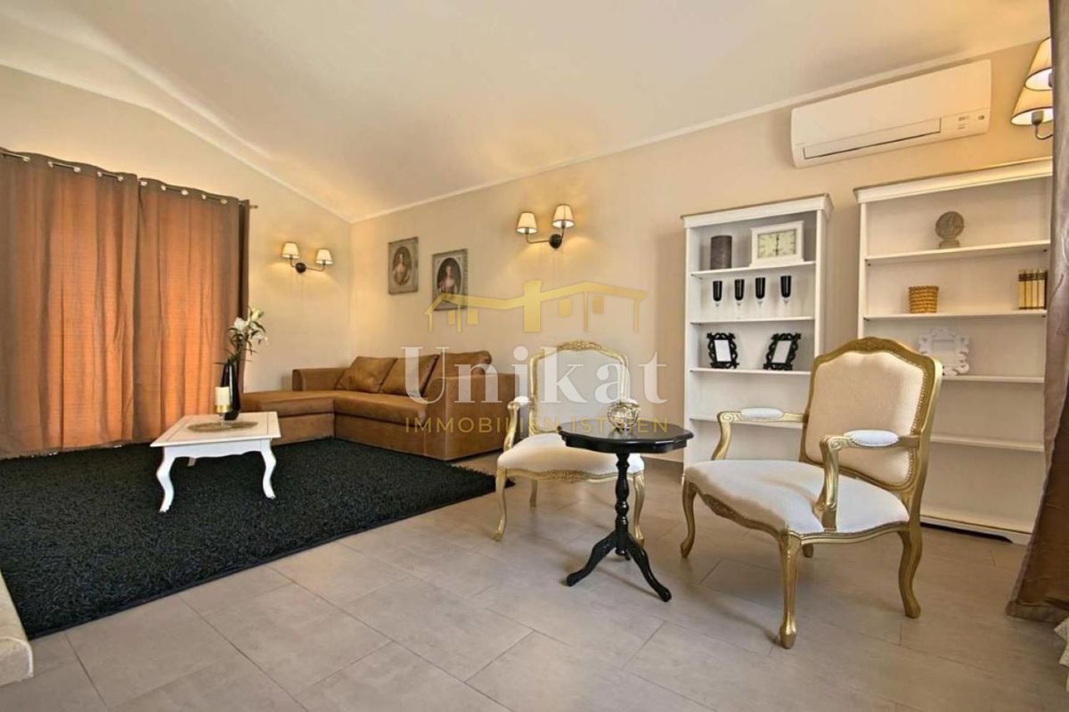 Casa con piscina vicino a Poreč